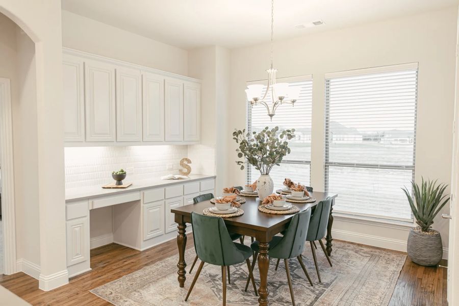 Representative furnished interior of a home built from the Newport (Side) by Stonehollow Homes in Sister Grove II, Van Alstyne (Image 16).