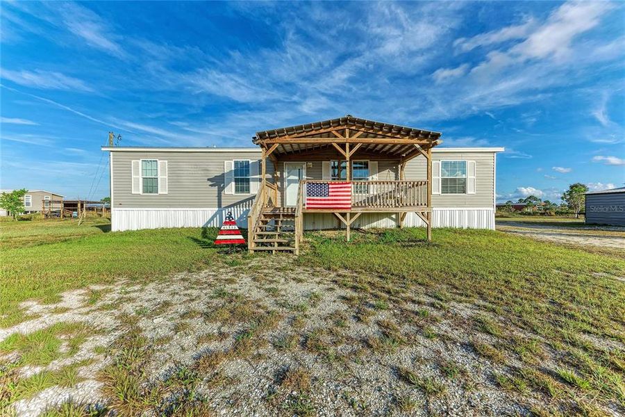 Exterior details and patio area of a home in , Punta Gorda (Image 20).