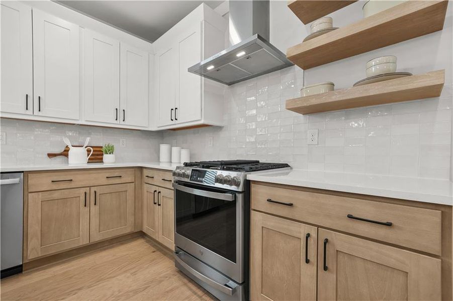 Furnished interior view inside a new home in , Atlanta (Image 9).