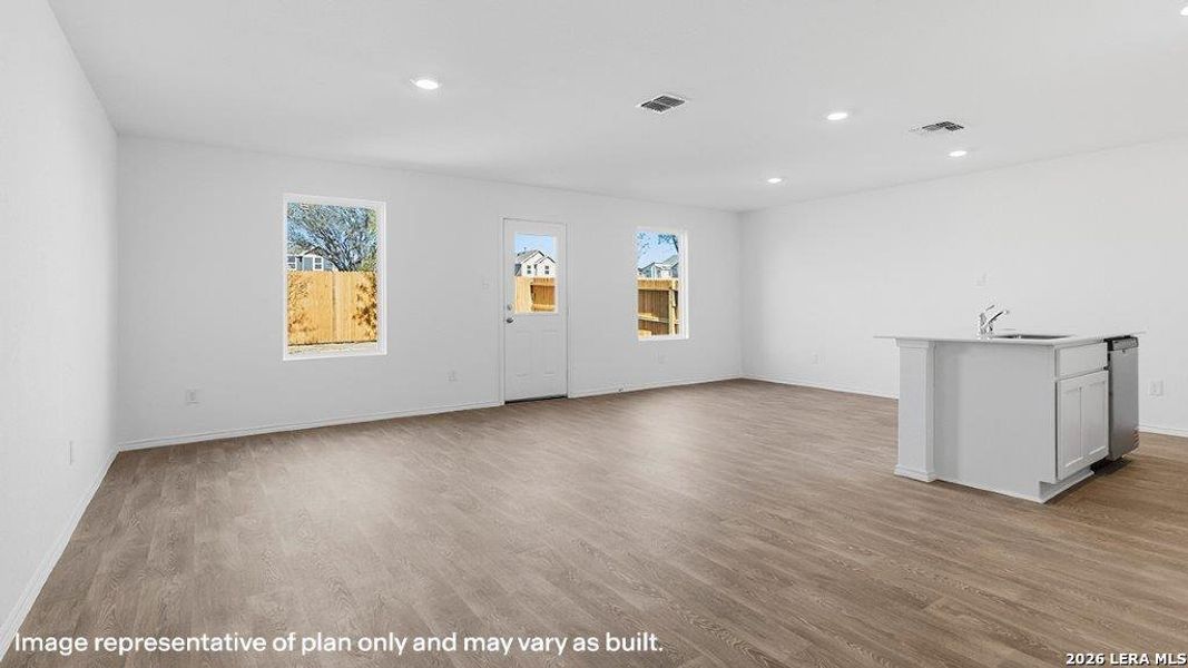 Spacious, unfurnished interior of a new home in Blue Ridge Ranch, San Antonio (Image 18). Spacious, unfurnished interior of a new home in Blue Ridge Ranch, San Antonio (Image 18).