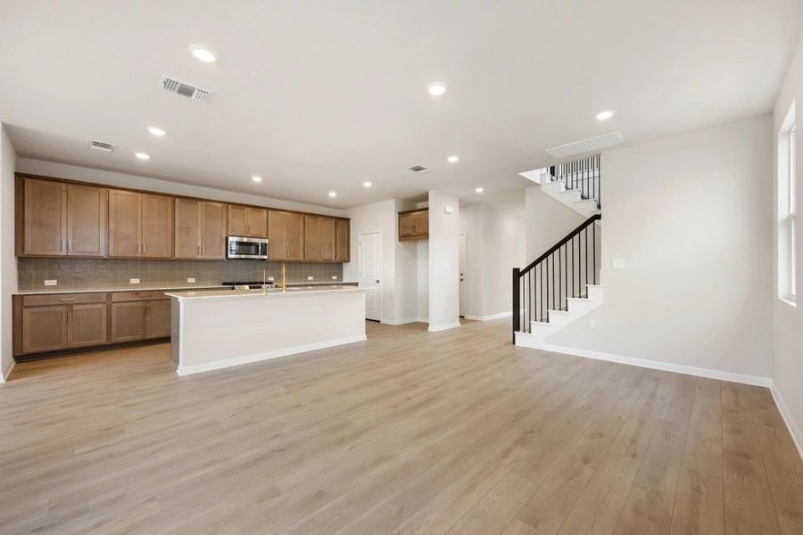 Image 44 of a home in The Colony.