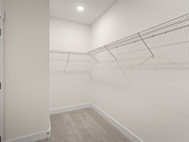 Spacious, unfurnished interior of a new home in Woods Crossing, Gallatin (Image 60).