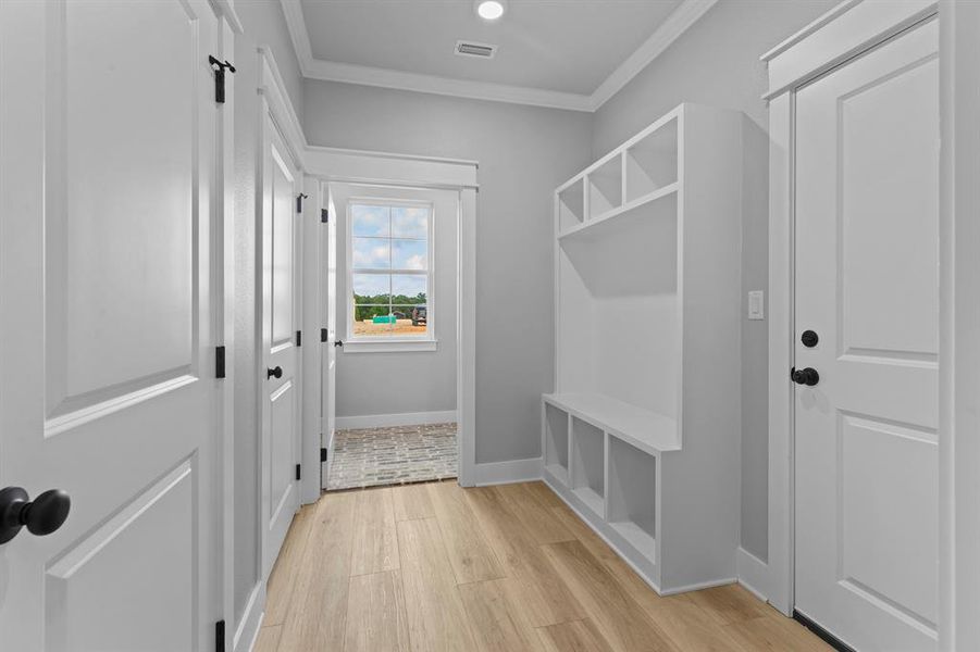 Spacious, unfurnished interior of a new home in , Tyler (Image 25).