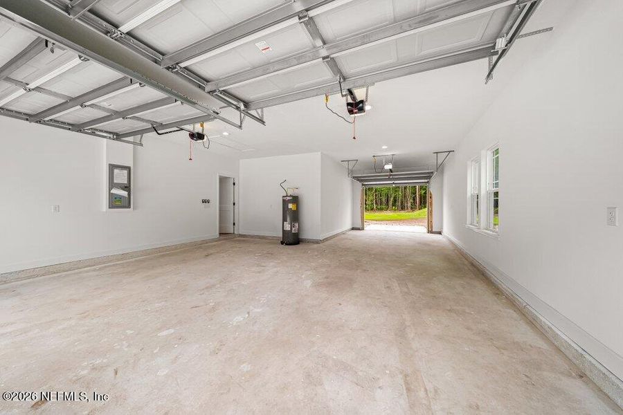 Spacious, unfurnished interior of a new home in , Macclenny (Image 33).