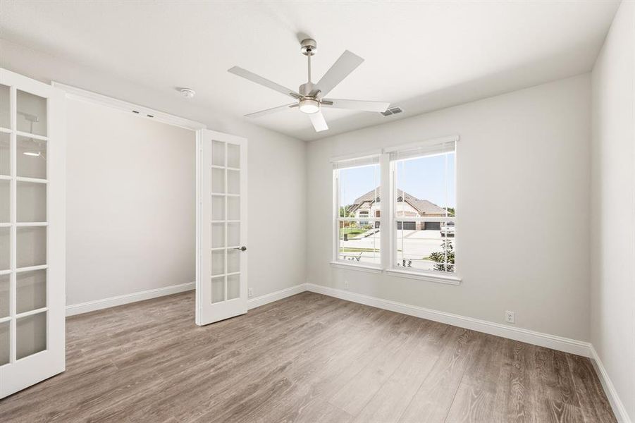 Spacious, unfurnished interior of a new home in Hayes Crossing, Midlothian (Image 33).