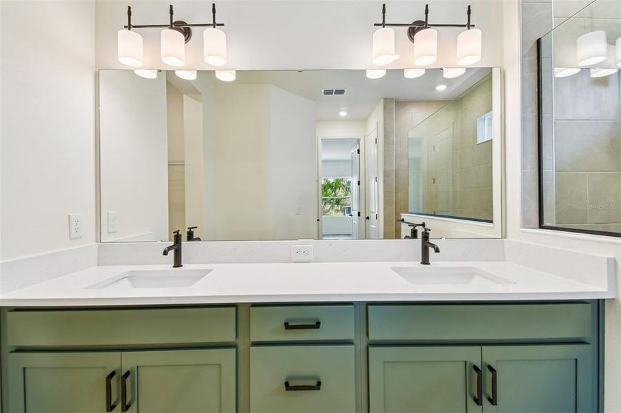 Image 38 of a home in Oakfield at Mount Dora Village Series.