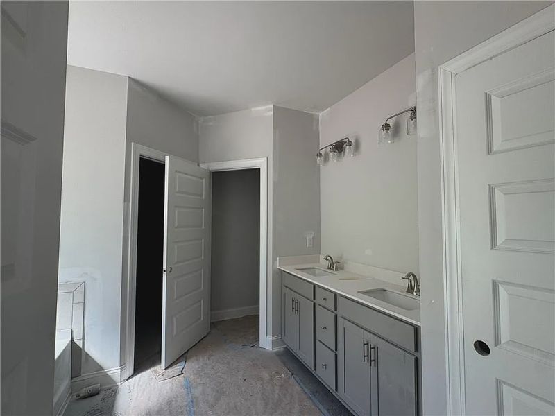 Image 13 of a home in Tuscany Hills.