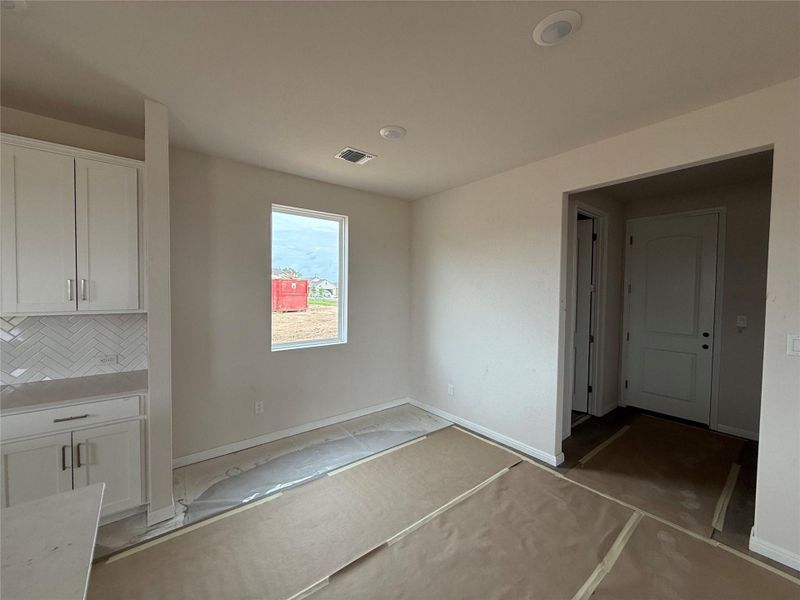 Spacious, unfurnished interior of a new home in , San Marcos (Image 27). Spacious, unfurnished interior of a new home in , San Marcos (Image 27).