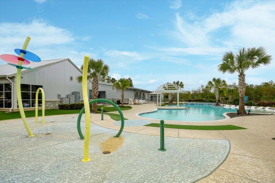 Community amenities in , Conroe (Image 30).