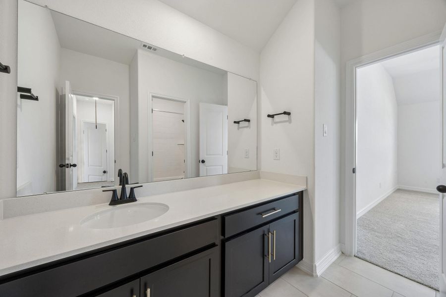 Furnished interior view inside a new home in Brookewater, Rosenberg (Image 6).