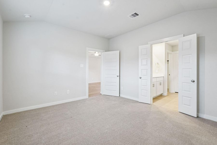 Image 14 of a home in Mavera. Image 14 of a home in Mavera.