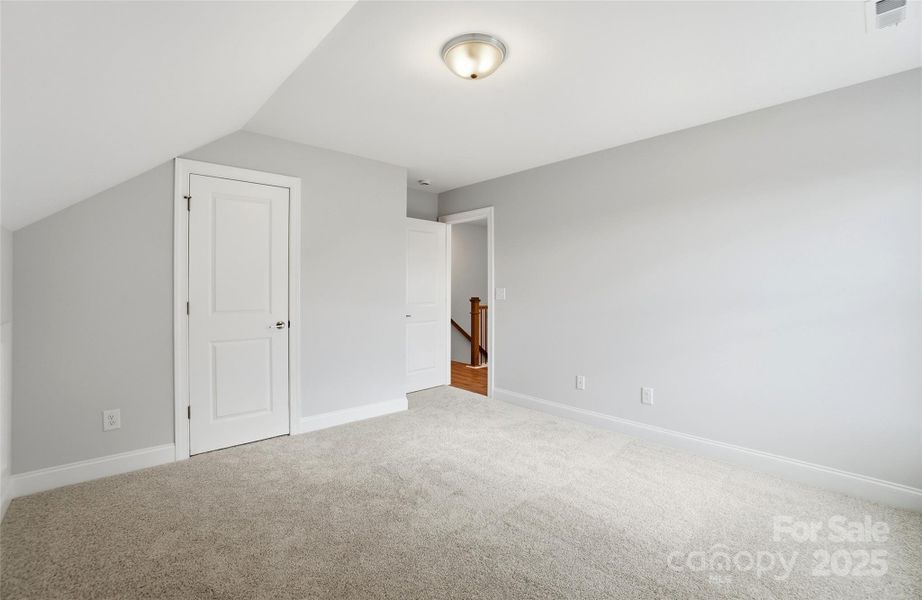Spacious, unfurnished interior of a new home in Rone Creek, Waxhaw (Image 27). Spacious, unfurnished interior of a new home in Rone Creek, Waxhaw (Image 27).