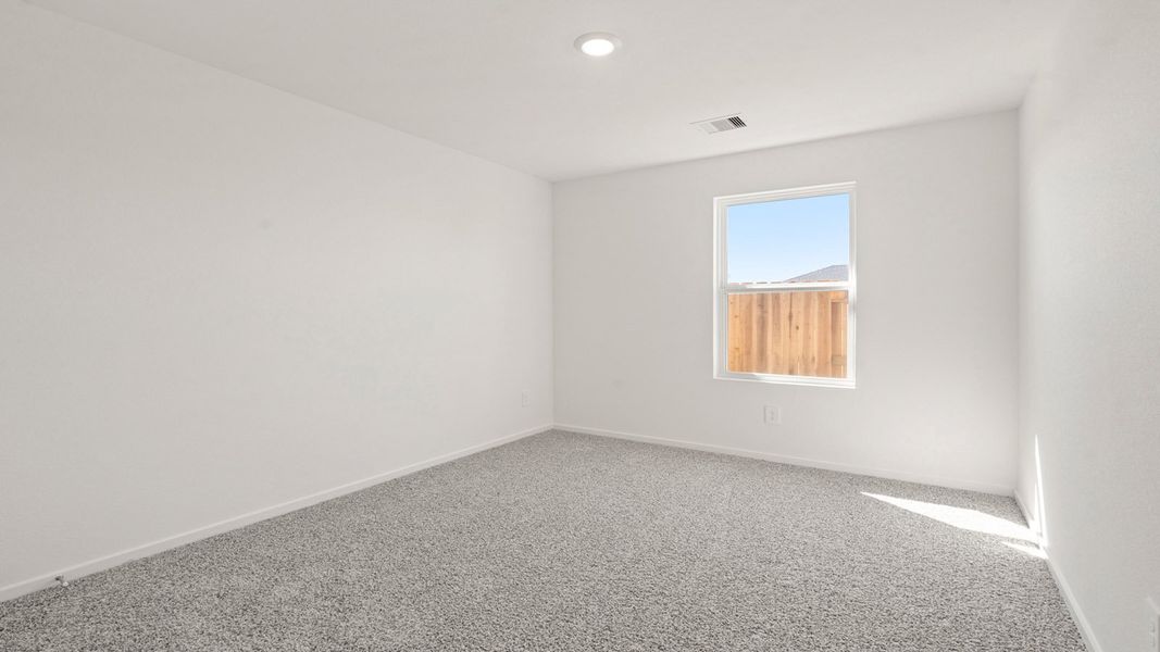 Spacious, unfurnished interior of a new home in Sunterra Lakes, Brookshire (Image 19).