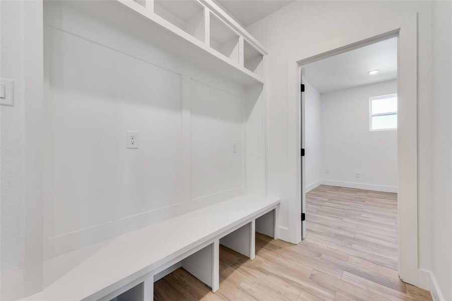 8500 Wild Colt Dr
Godley, TX 8500 Wild Colt Dr
Godley, TX