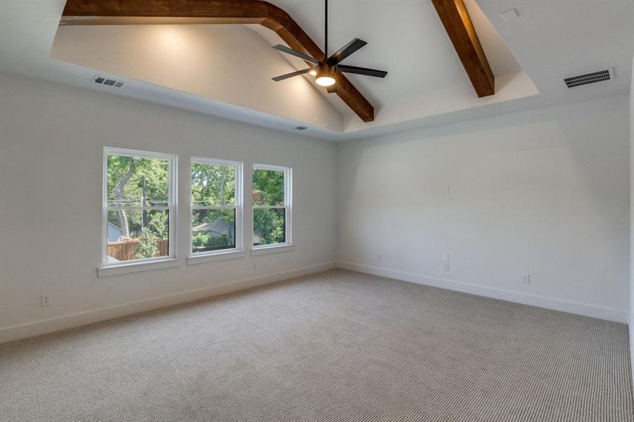 Spacious, unfurnished interior of a new home in , Dallas (Image 19). Spacious, unfurnished interior of a new home in , Dallas (Image 19).