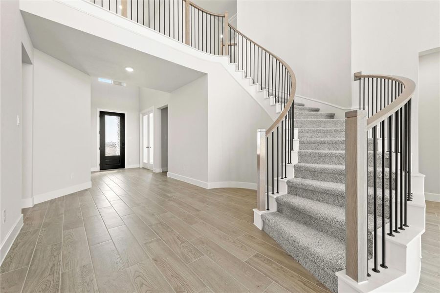 Representative image. Features, selections and colors may vary.