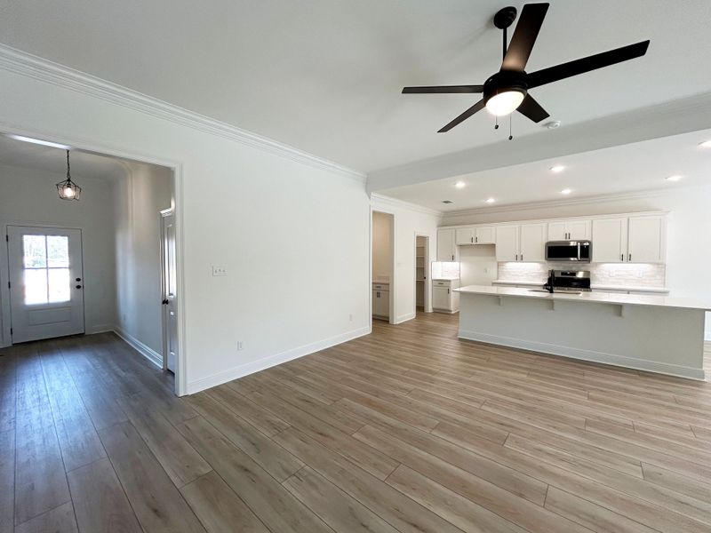 Spacious, unfurnished interior of a new home in Houston Place, Crestview (Image 12).