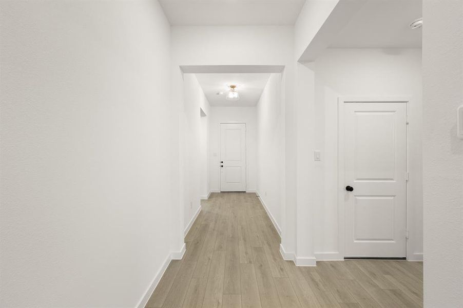 716 Tyronza- Entry-1