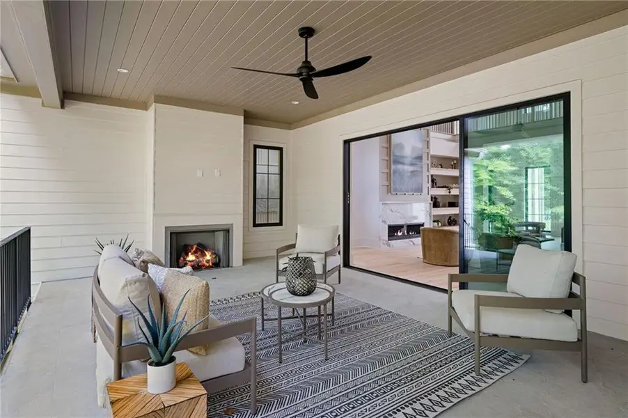 Exterior details and patio area of a home in , Dunwoody (Image 4).