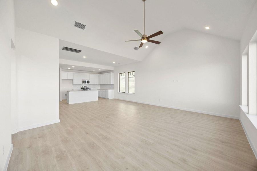 Spacious, unfurnished interior of a new home in Prairie Winds, Hutto (Image 28). Spacious, unfurnished interior of a new home in Prairie Winds, Hutto (Image 28).