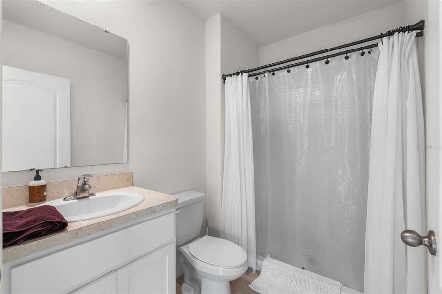 Furnished interior view inside a new home in Pelham Park, Deland (Image 7).
