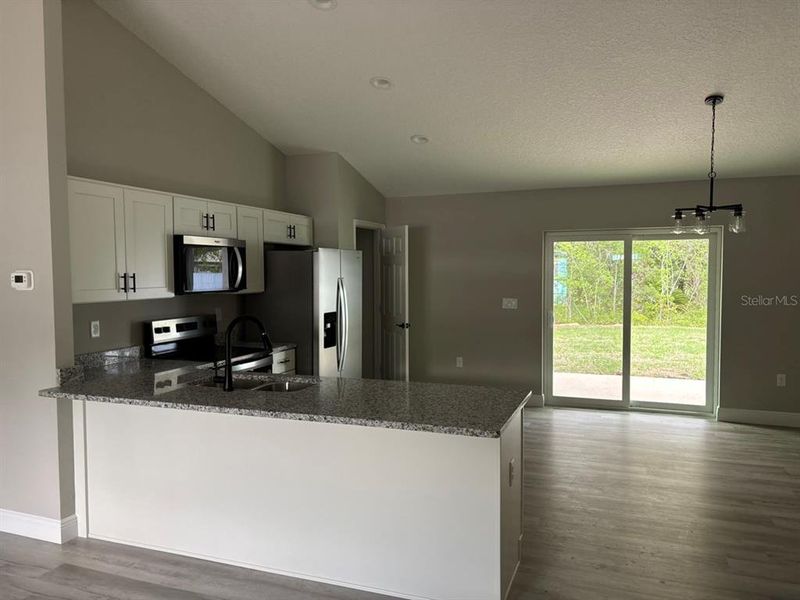 Furnished interior view inside a new home in , Dunnellon (Image 10).