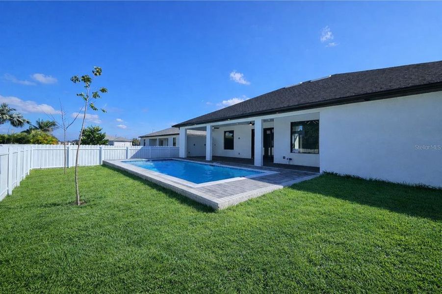 Exterior details and patio area of a home in , Cape Coral (Image 3).
