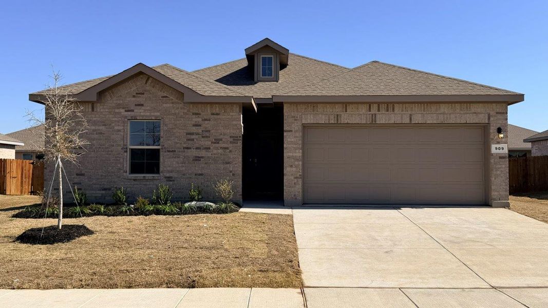 Front exterior of a new home in Lankford Farms, Cleburne, TX, highlighting curb appeal (Image 1). Front exterior of a new home in Lankford Farms, Cleburne, TX, highlighting curb appeal (Image 1).