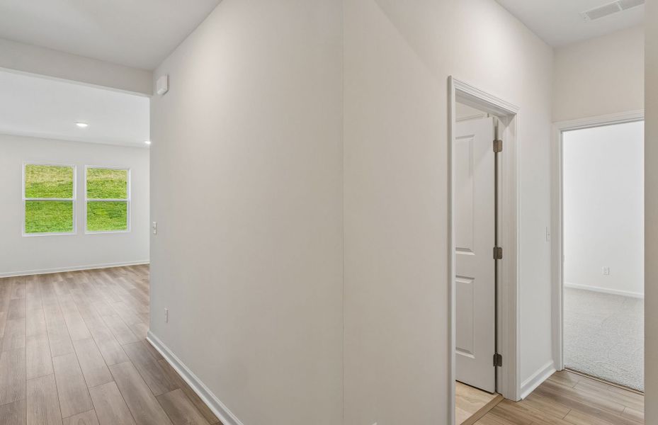 Spacious, unfurnished interior of a new home in Independence at Carter's Station, Columbia (Image 13).