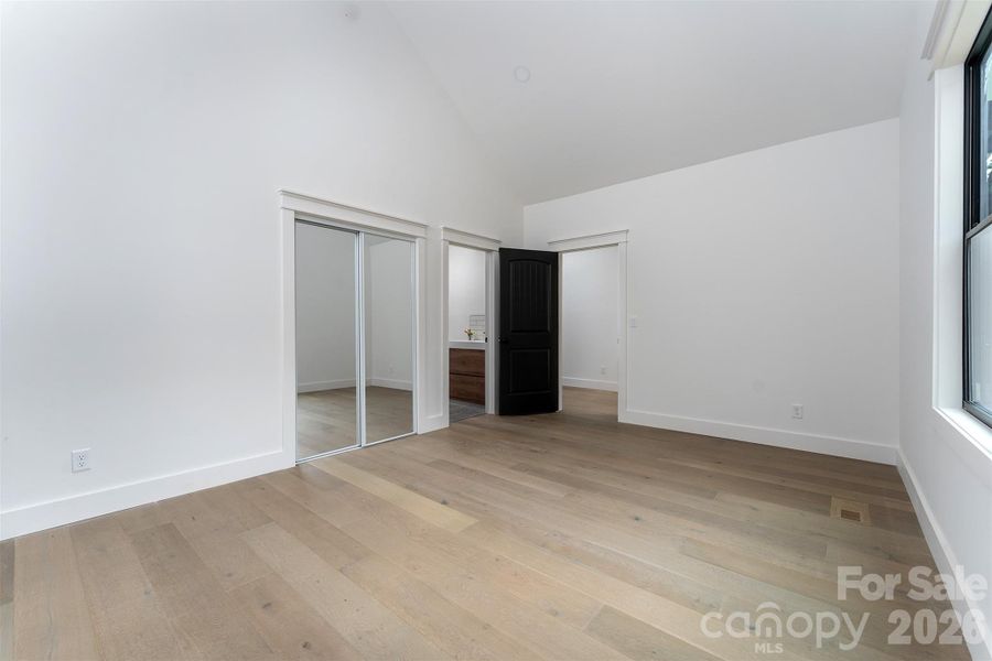 Spacious, unfurnished interior of a new home in , Hendersonville (Image 19).