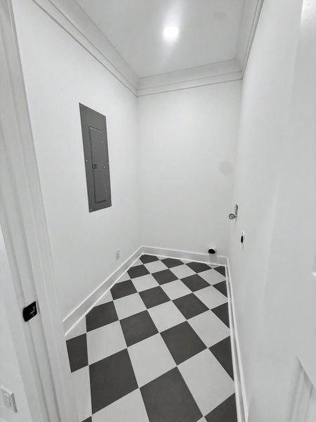 Spacious, unfurnished interior of a new home in , North Charleston (Image 52).