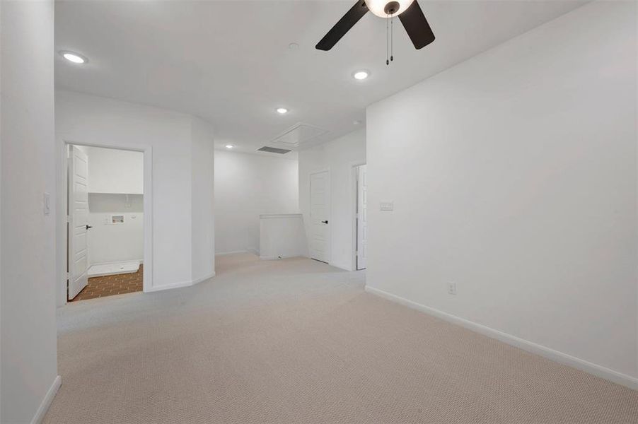 Spacious, unfurnished interior of a new home in Ridgeline Towns, McKinney (Image 34). Spacious, unfurnished interior of a new home in Ridgeline Towns, McKinney (Image 34).