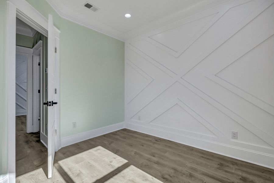 Spacious, unfurnished interior of a new home in , North Charleston (Image 16).