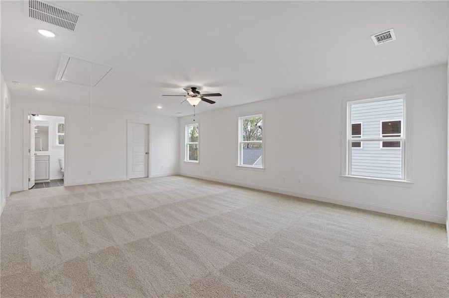 Spacious, unfurnished interior of a new home in , Athens (Image 24). Spacious, unfurnished interior of a new home in , Athens (Image 24).