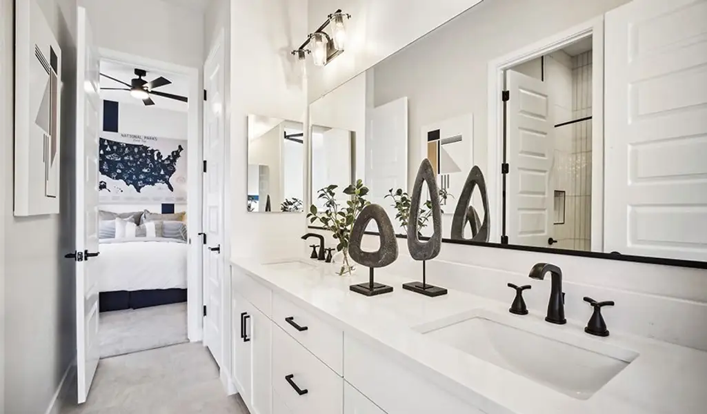 Darius-P786-EstatesatArroyoSeco Bathroom