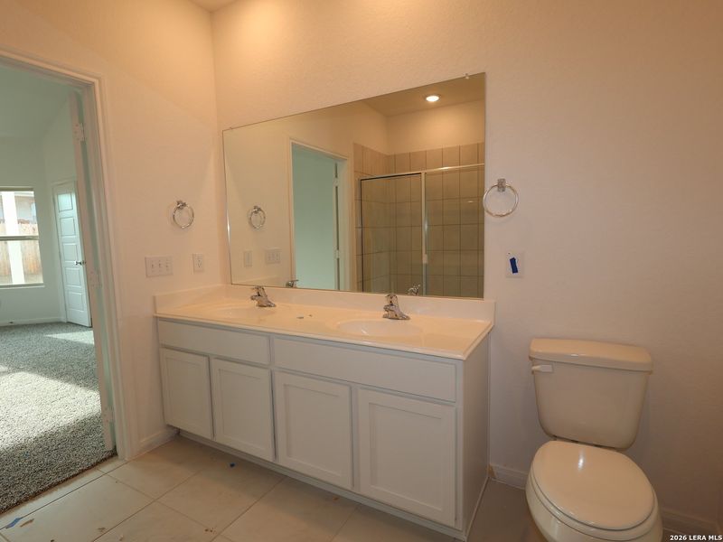 Furnished interior view inside a new home in Agave, San Antonio (Image 11).