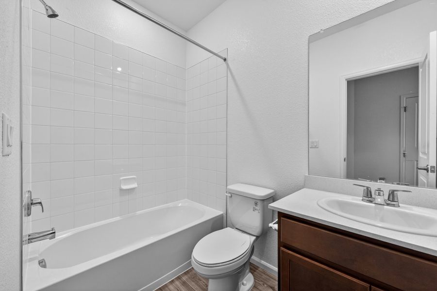 Furnished interior view inside a new home in Lake Bluff, Greeley (Image 6).