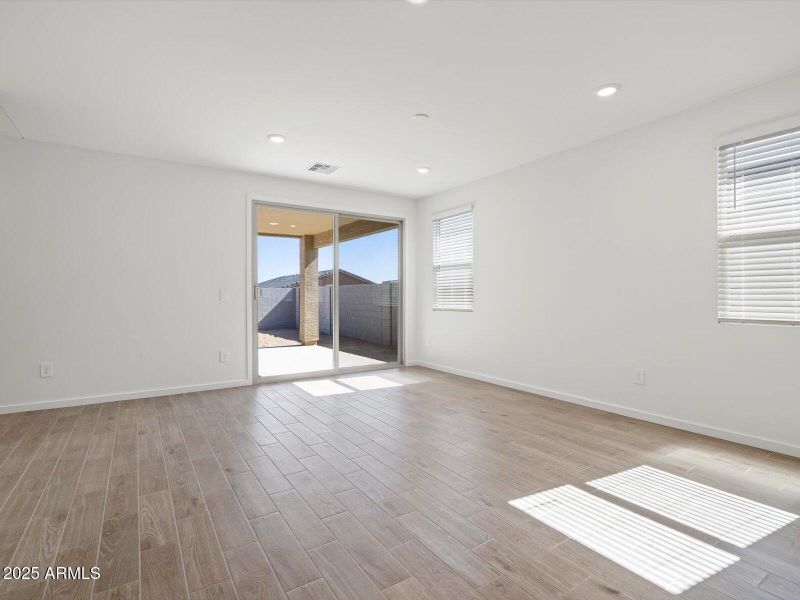 37-IMG_0156 37-IMG_0156