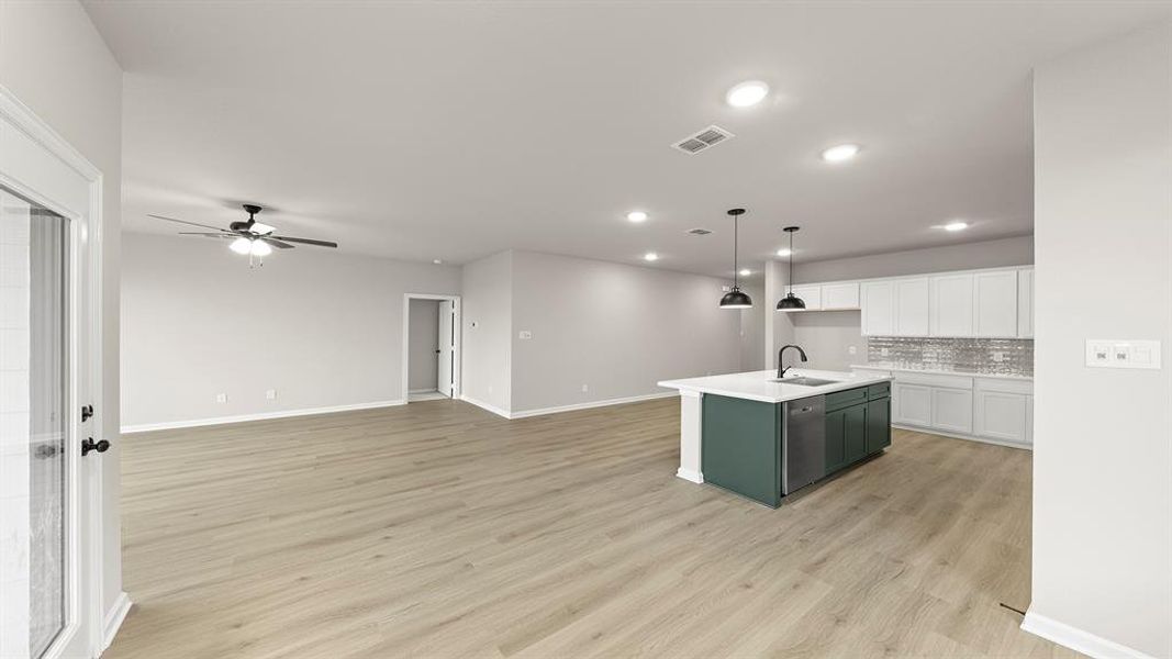Spacious, unfurnished interior of a new home in Waterscape, Royse City (Image 23).