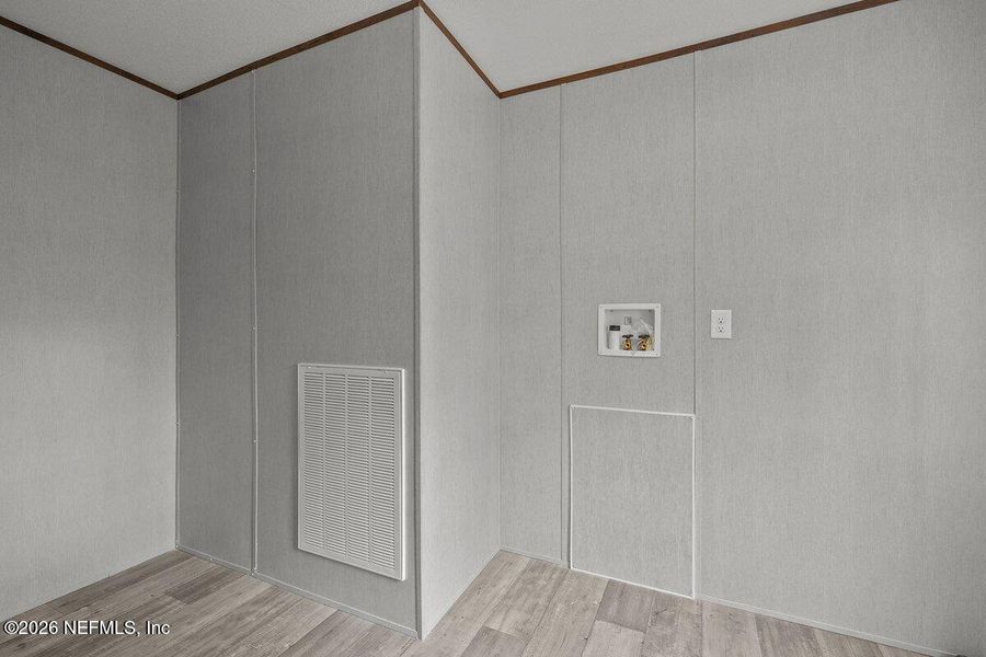 Spacious, unfurnished interior of a new home in , Hawthorne (Image 28).