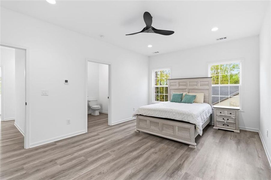 Furnished interior view inside a new home in , Gainesville (Image 7).
