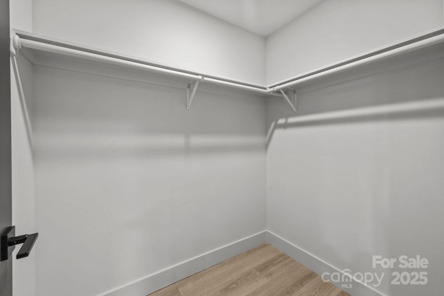 Image 42 of a home in .