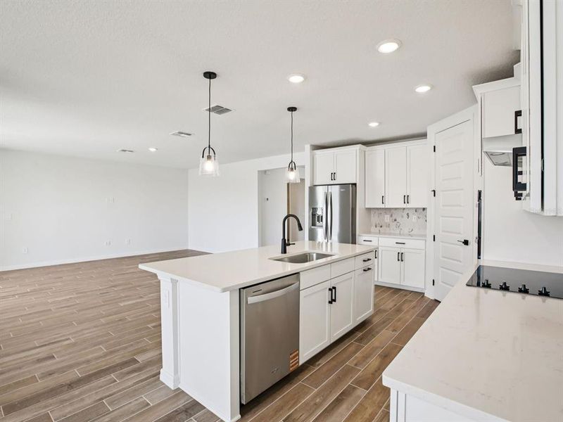 Furnished interior view inside a new home in Two Rivers - Signature Series, Zephyrhills (Image 11). Furnished interior view inside a new home in Two Rivers - Signature Series, Zephyrhills (Image 11).