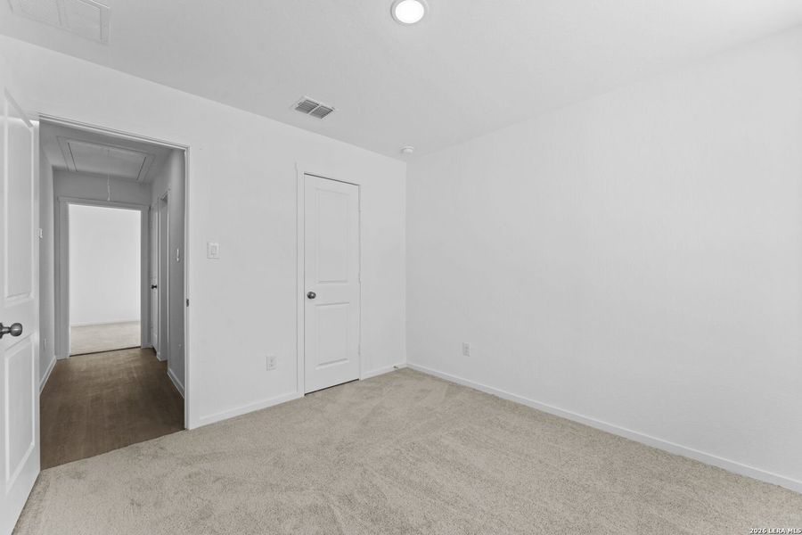Spacious, unfurnished interior of a new home in Friendship Oaks, Fredericksburg (Image 15). Spacious, unfurnished interior of a new home in Friendship Oaks, Fredericksburg (Image 15).