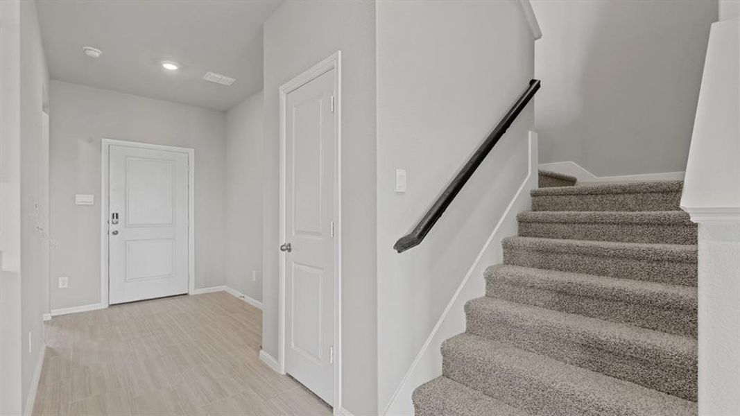 Spacious, unfurnished interior of a new home in Lonestar at Liberty Trails, Fort Worth (Image 32).