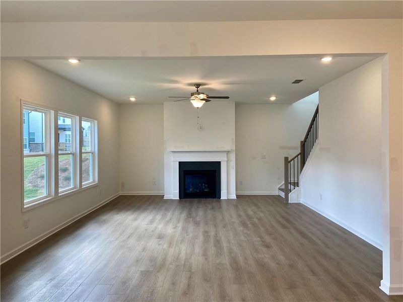Spacious, unfurnished interior of a new home in Eastlyn Crossing, Flowery Branch (Image 13).