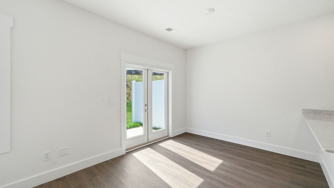 Spacious, unfurnished interior of a new home in The Arbor Townhomes, Kingsport (Image 25).