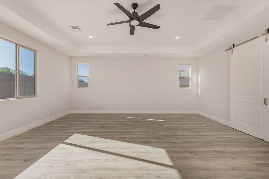 Spacious, unfurnished interior of a new home in Bellero Estates, Queen Creek (Image 26). Spacious, unfurnished interior of a new home in Bellero Estates, Queen Creek (Image 26).