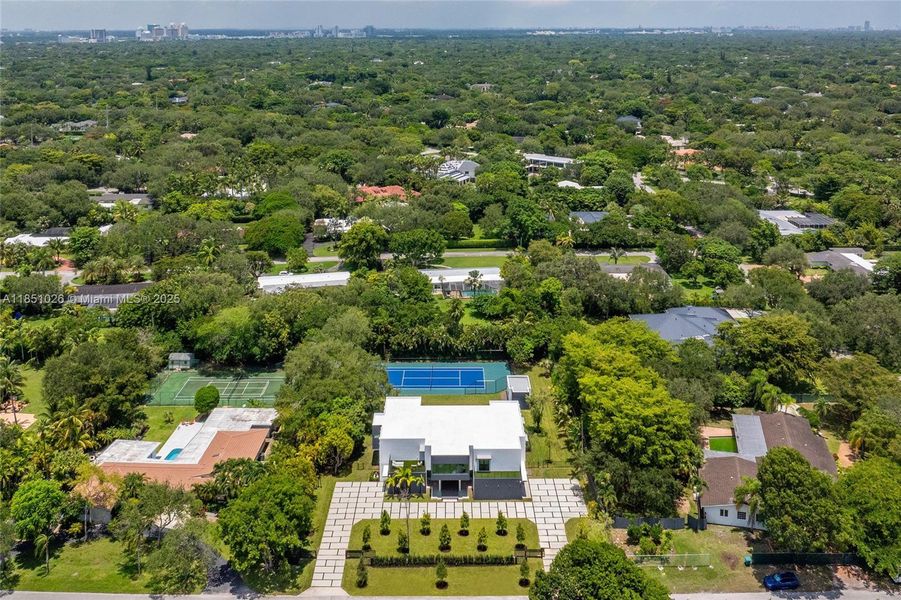 Image 87 of a home in .