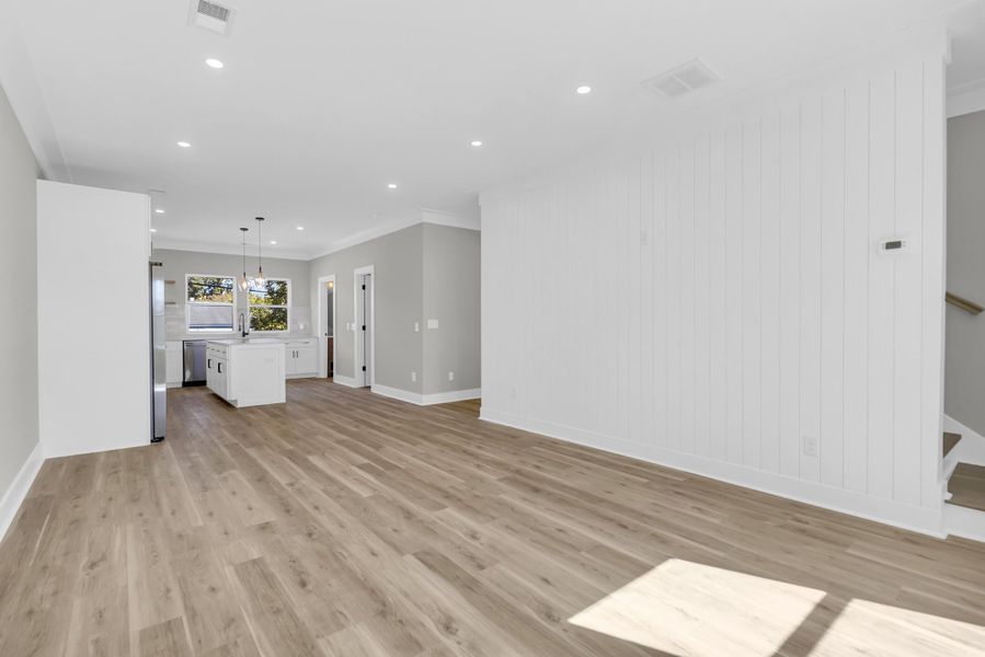 Spacious, unfurnished interior of a new home in , North Charleston (Image 15).